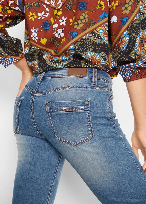 Straight stretch jeans, mid waist, bonprix