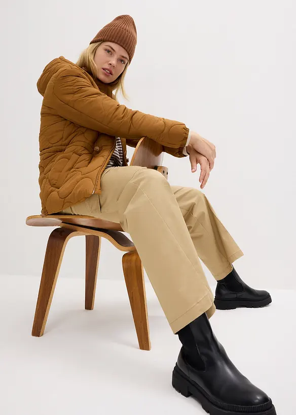 Gewatteerde jas met capuchon, bonprix