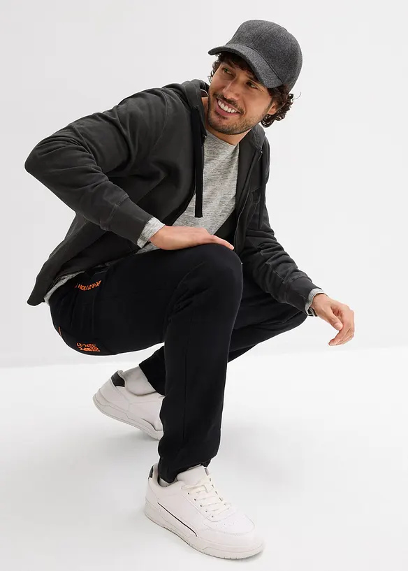 Joggingbroek van biologisch katoen met handige ritszakken, bonprix