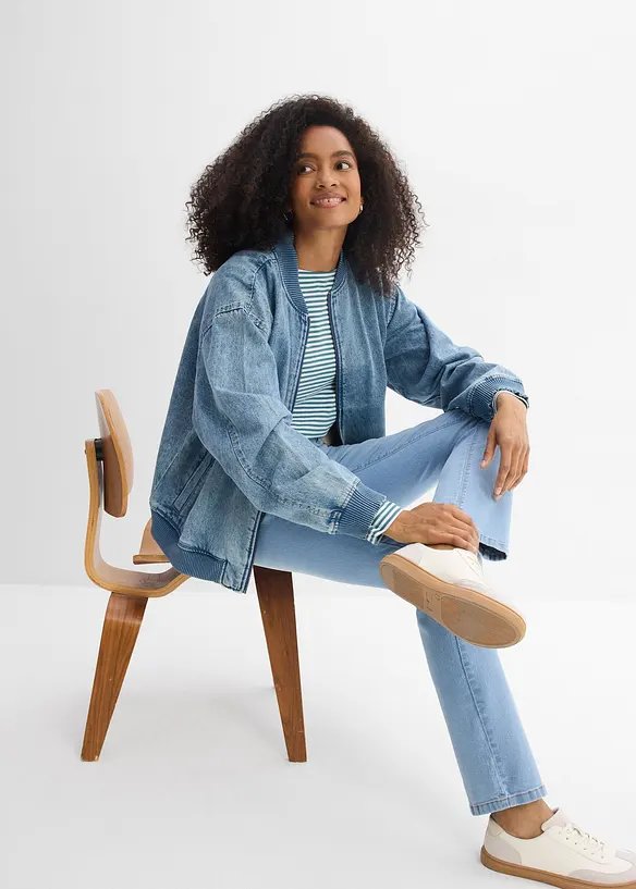 Mid waist stretch jeans, straight, bonprix