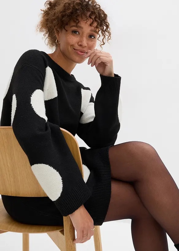 Oversized gebreide jurk met stippen, bonprix