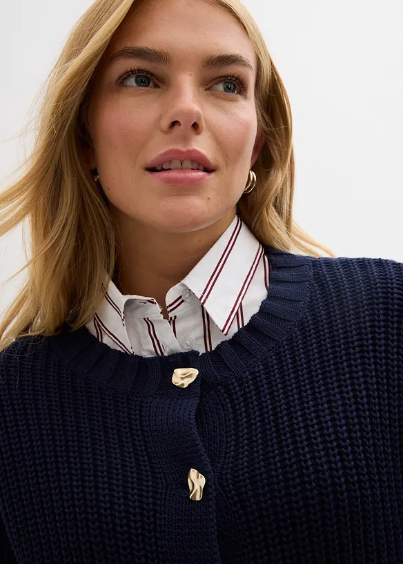 Grof gebreid vest met gehamerde knopen, bonprix