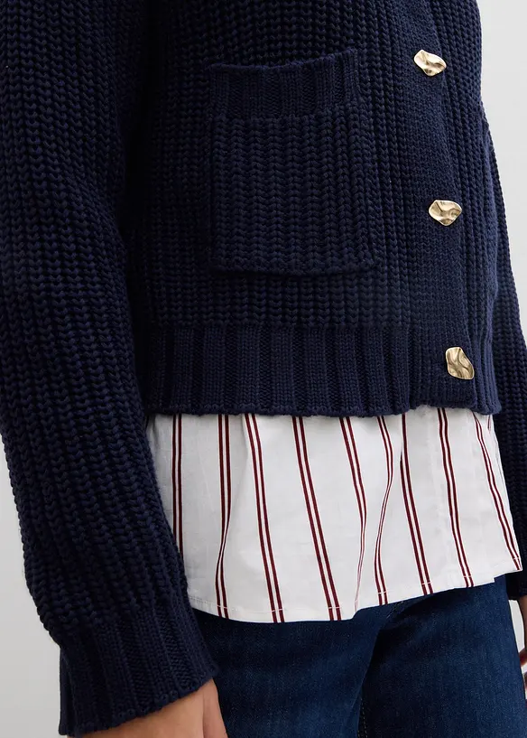 Grof gebreid vest met gehamerde knopen, bonprix