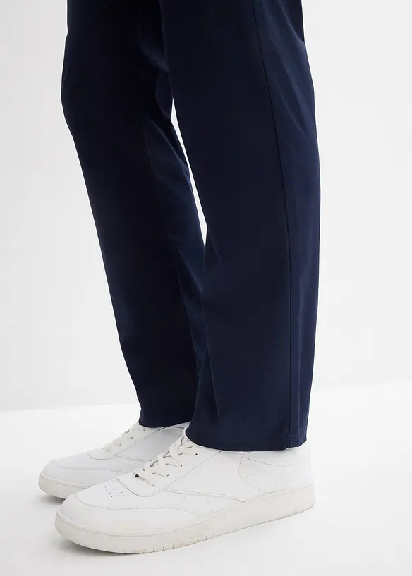 Regular fit stretch chino met comfortabele tailleband en met riem, straight, bonprix