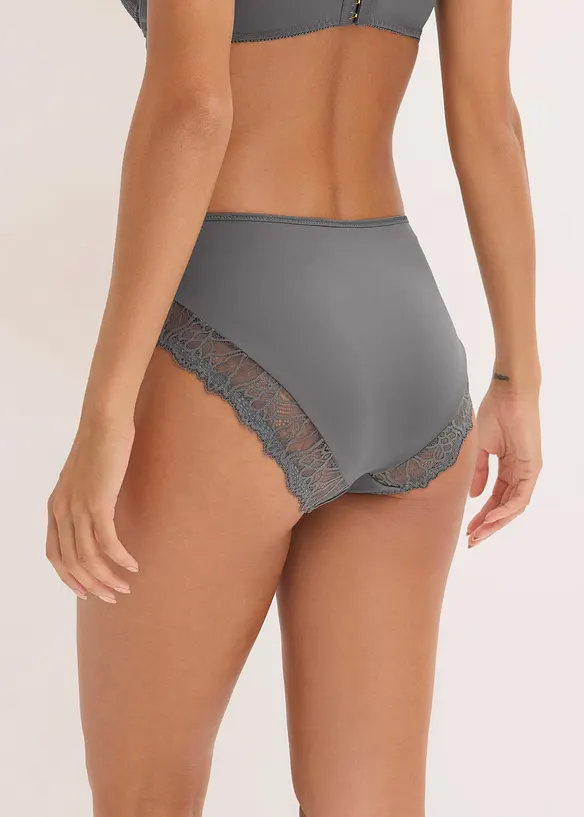 Maxislip met sierlijk kant, bonprix