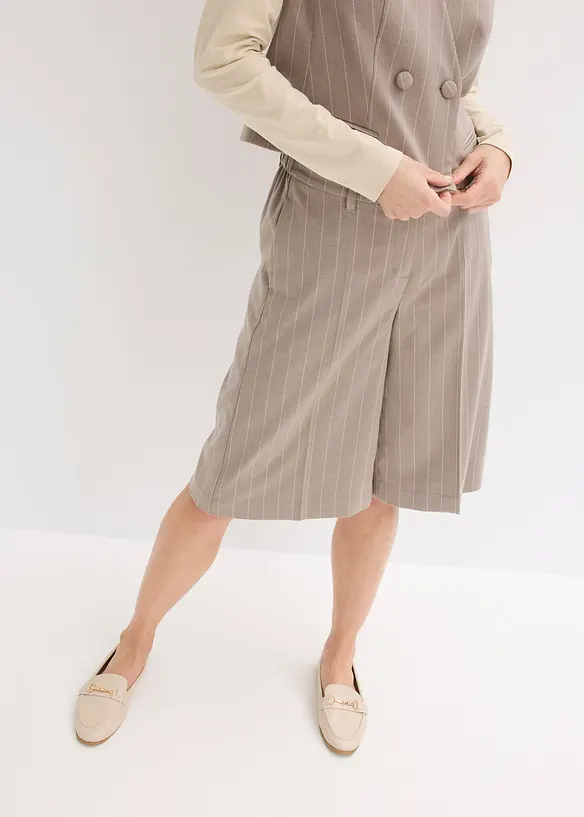 Bermuda met bandplooien, krijtstreep, bonprix