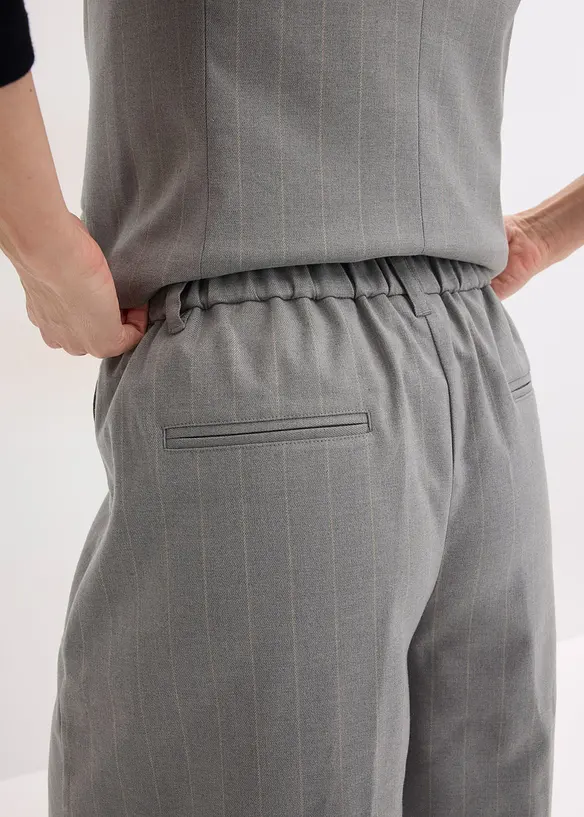 Bermuda met bandplooien, krijtstreep, bonprix