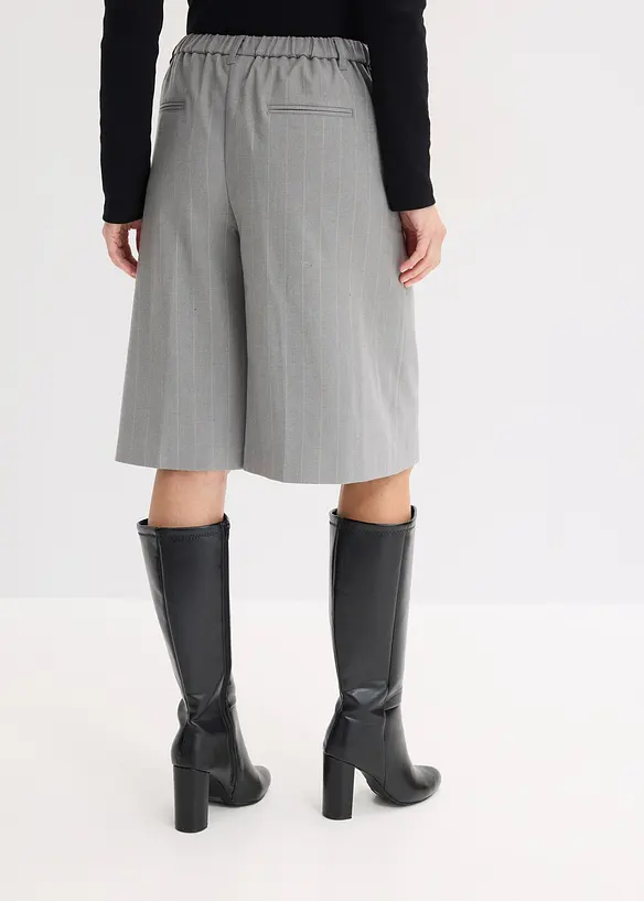 Bermuda met bandplooien, krijtstreep, bonprix