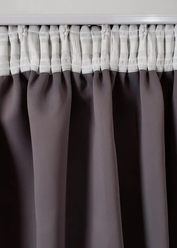 Verduisterend gordijn met glans, ook verkrijgbaar in extra lang (1 stuk), bonprix