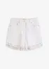 Short met een kettingdetail, bonprix
