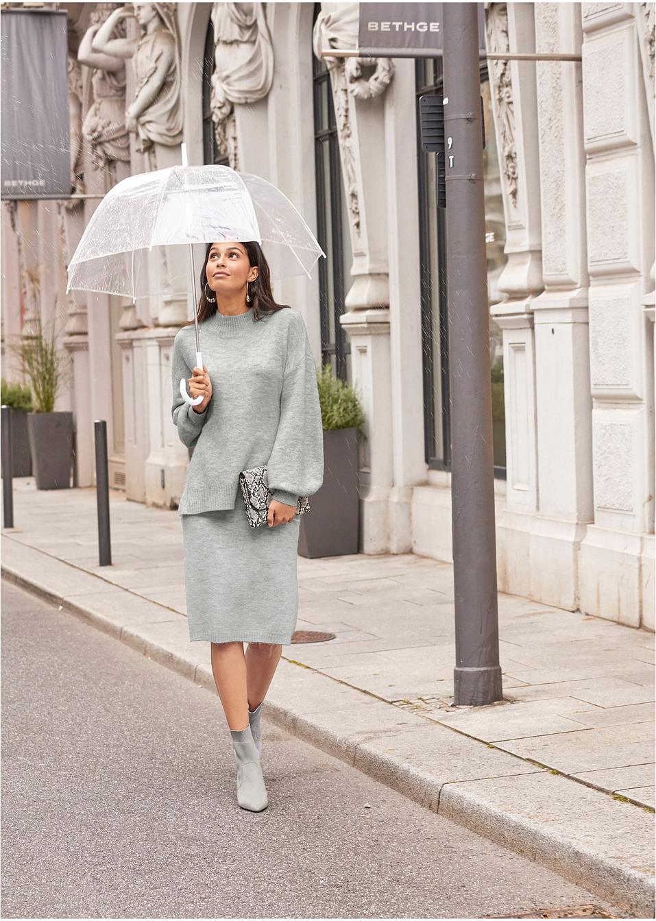 Oversized trui met opstaande kraag lichtgrijs gemêleerd - BODYFLIRT bestel online - bonprix.nl