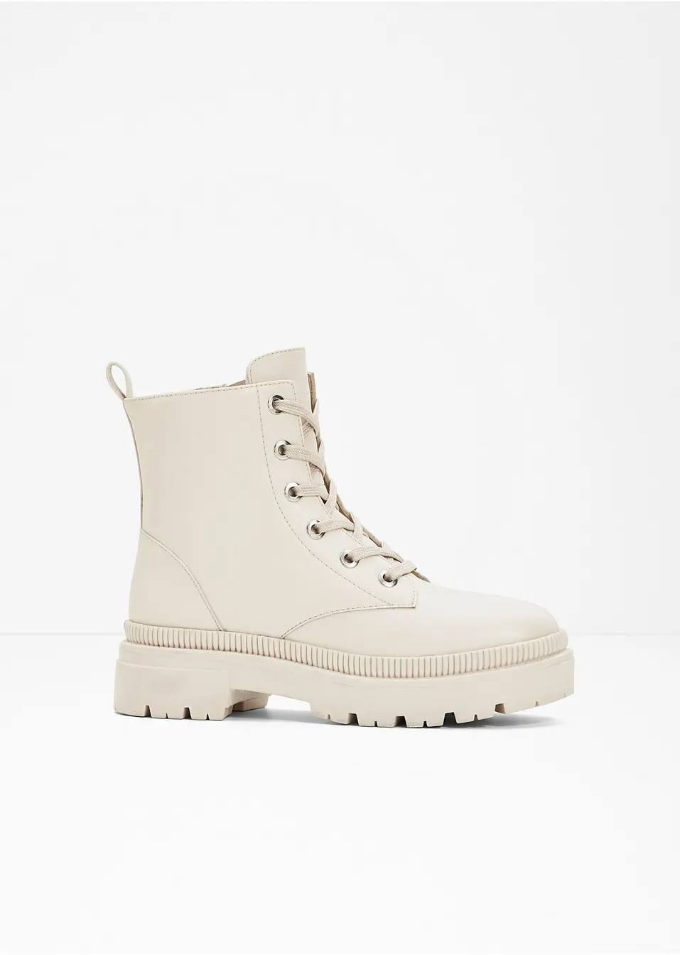 Trendy combat boots beige